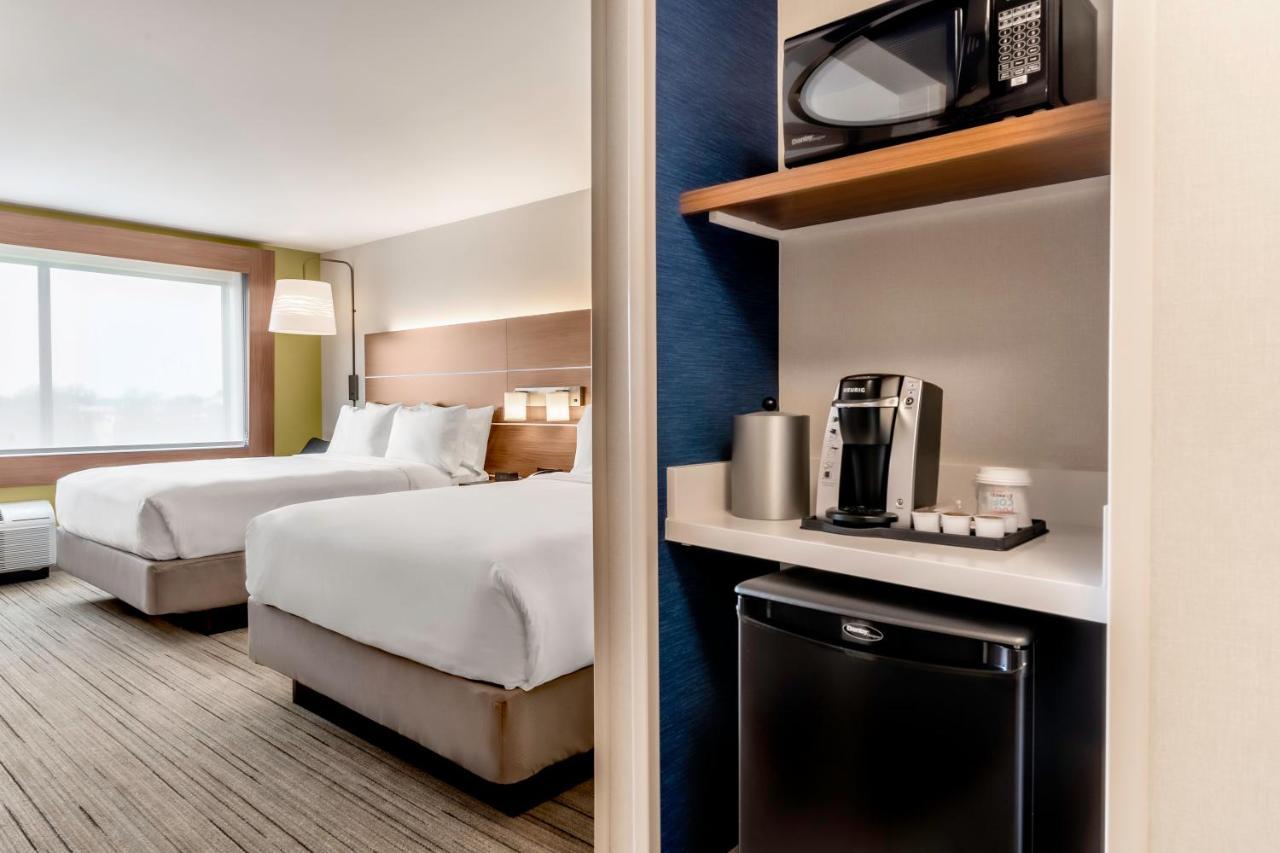 Holiday Inn Express & Suites - Milwaukee West Allis By Ihg Eksteriør billede