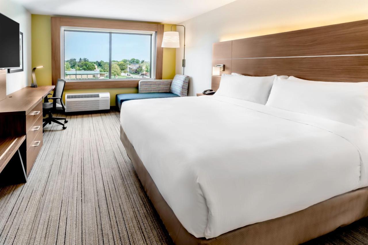 Holiday Inn Express & Suites - Milwaukee West Allis By Ihg Eksteriør billede